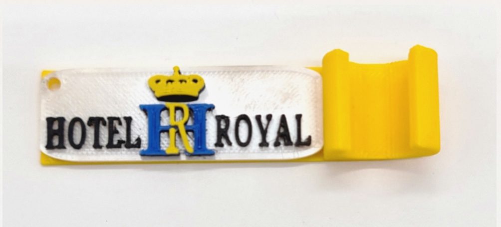 Sujeta moviles Hotel Royal Llanera